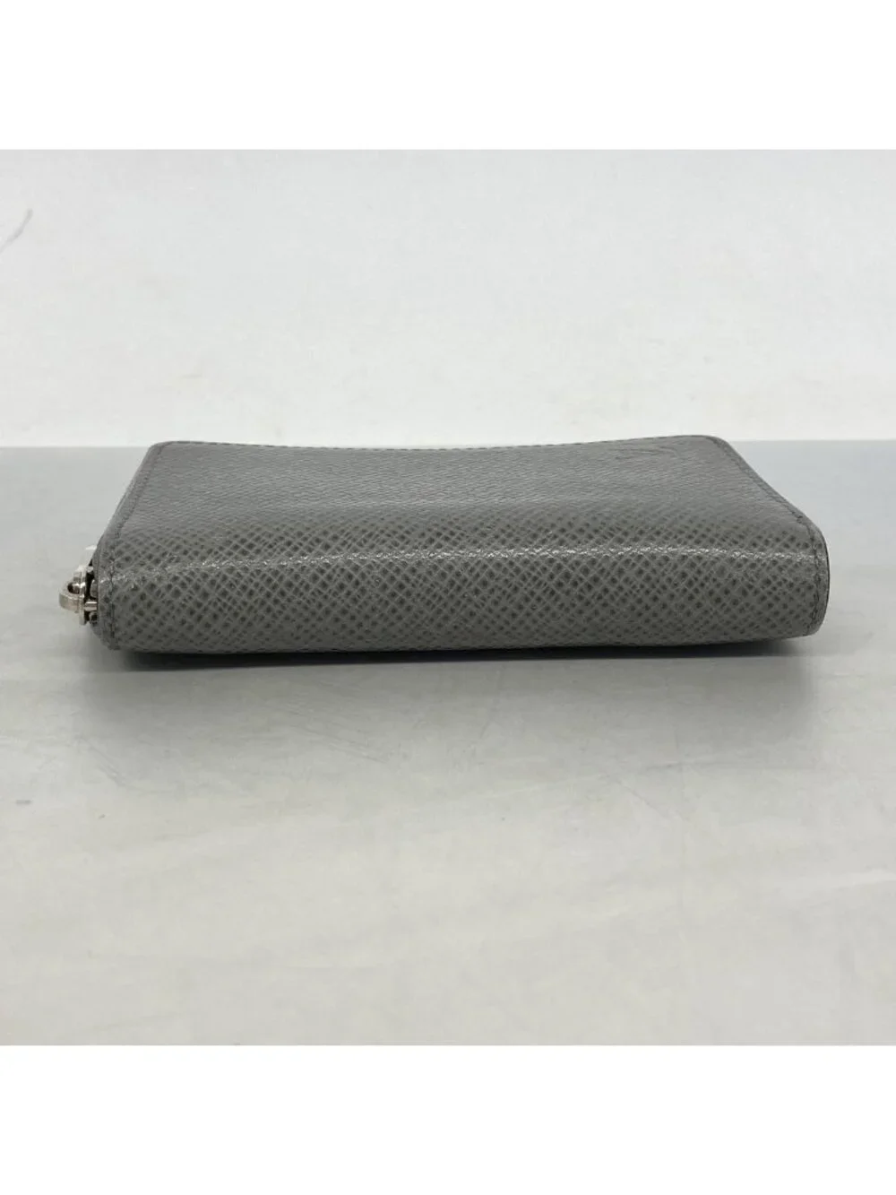 Louis Vuitton Coin Purse Taiga Zippy Glacier